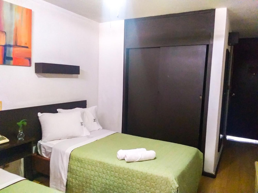 Hotel Trevi 12/36