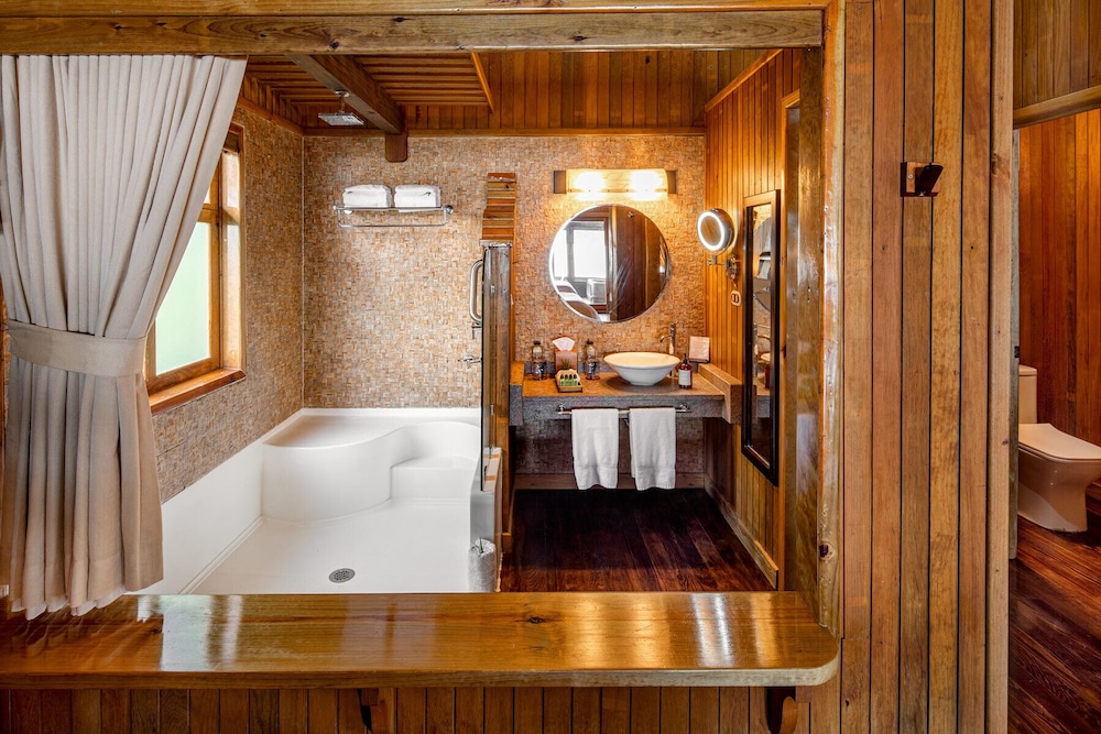 Las Lagunas Boutique Hotel 50/50