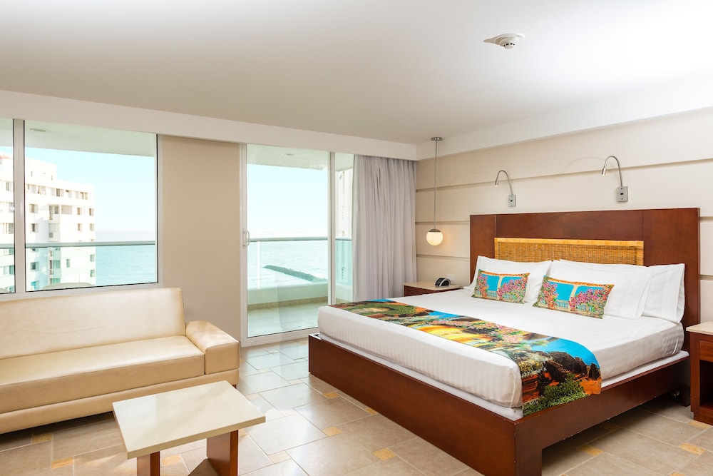 SUPERIOR, KING BED, CITY VIEW, SOFA