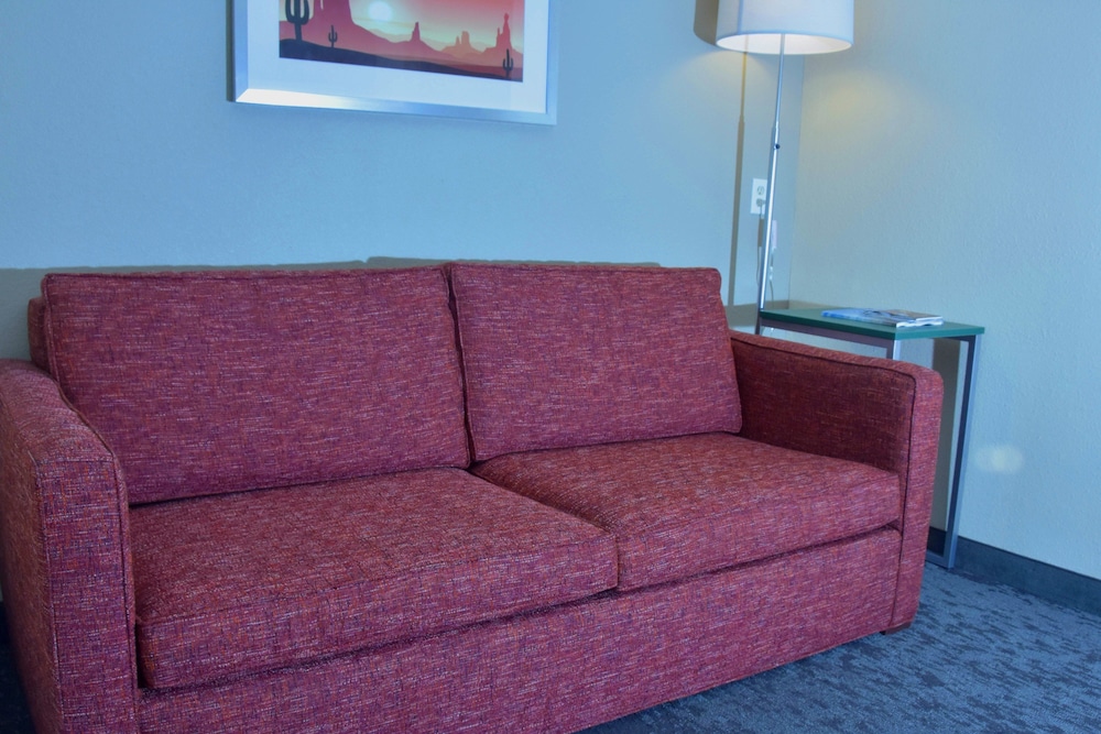 Holiday Inn Brownsville 30/48