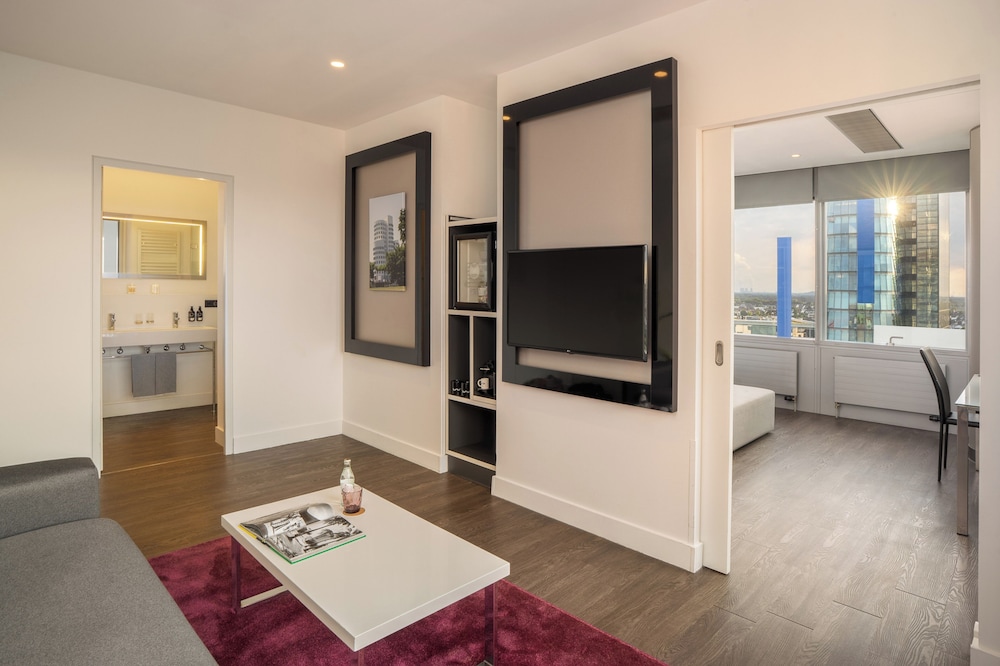 Innside By Melia Dusseldorf Hafen 44/75
