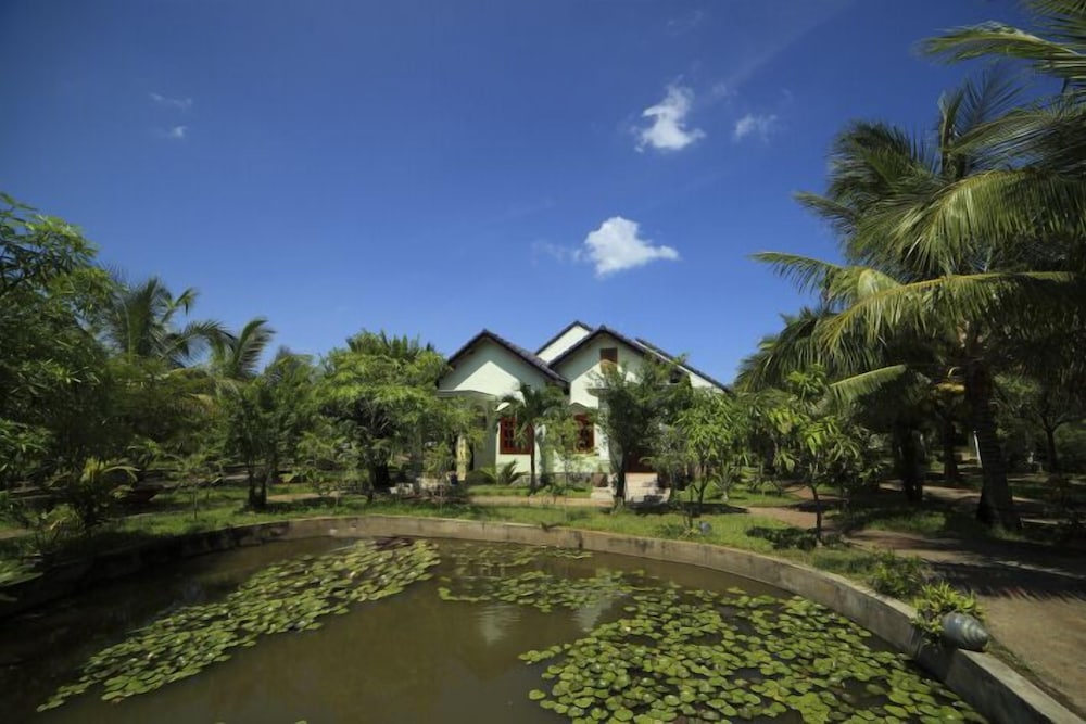Con Ga Vang Resort 57/67