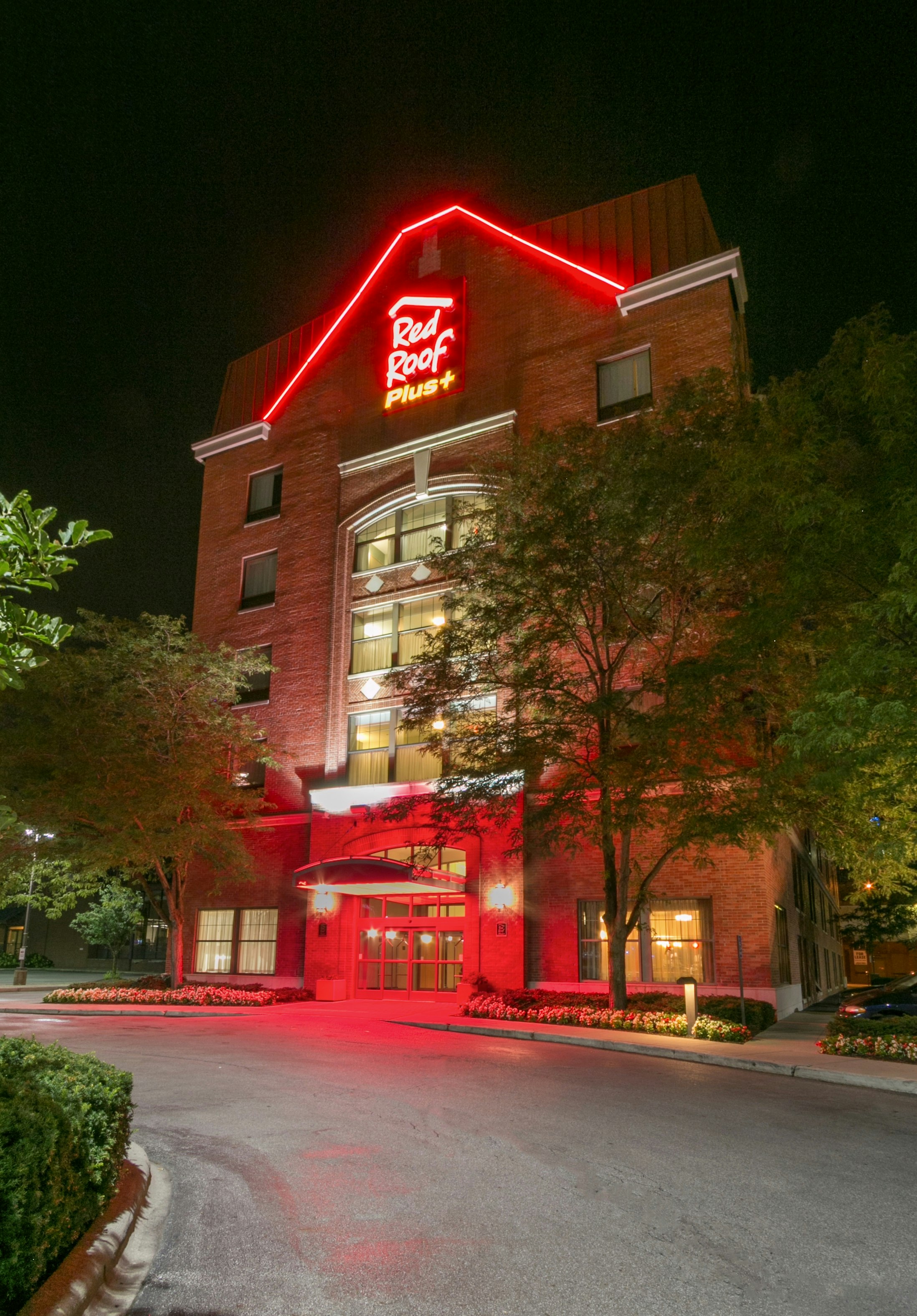 Red Roof PLUS Columbus Downtown - Convention Center 10/47