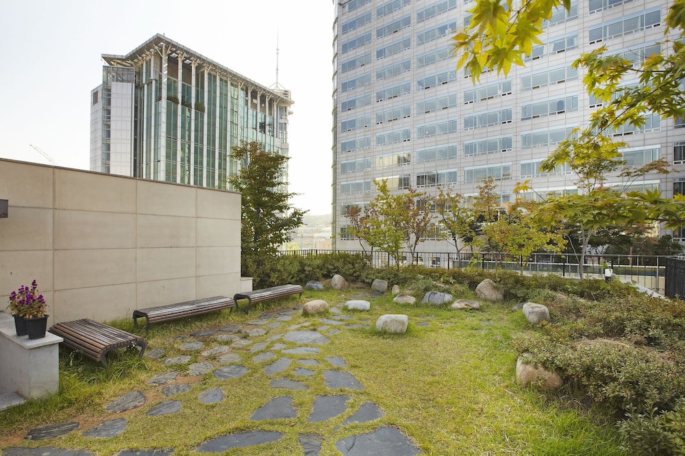 Savoy Hotel Seoul Myeongdong 66/70
