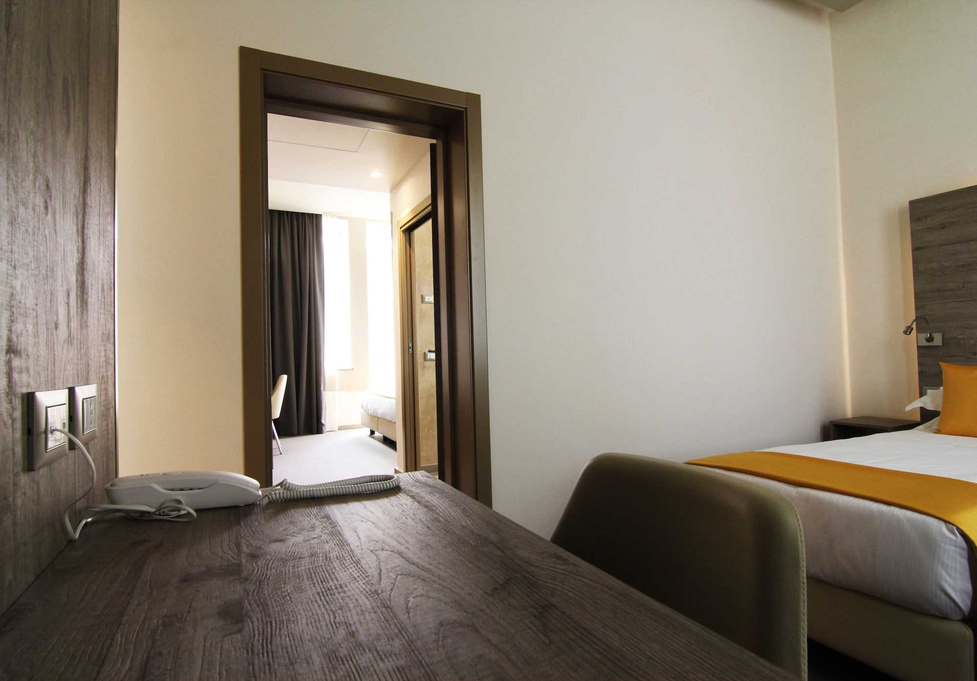 2 BEDROOMS, STANDARD, QUADRUPLE