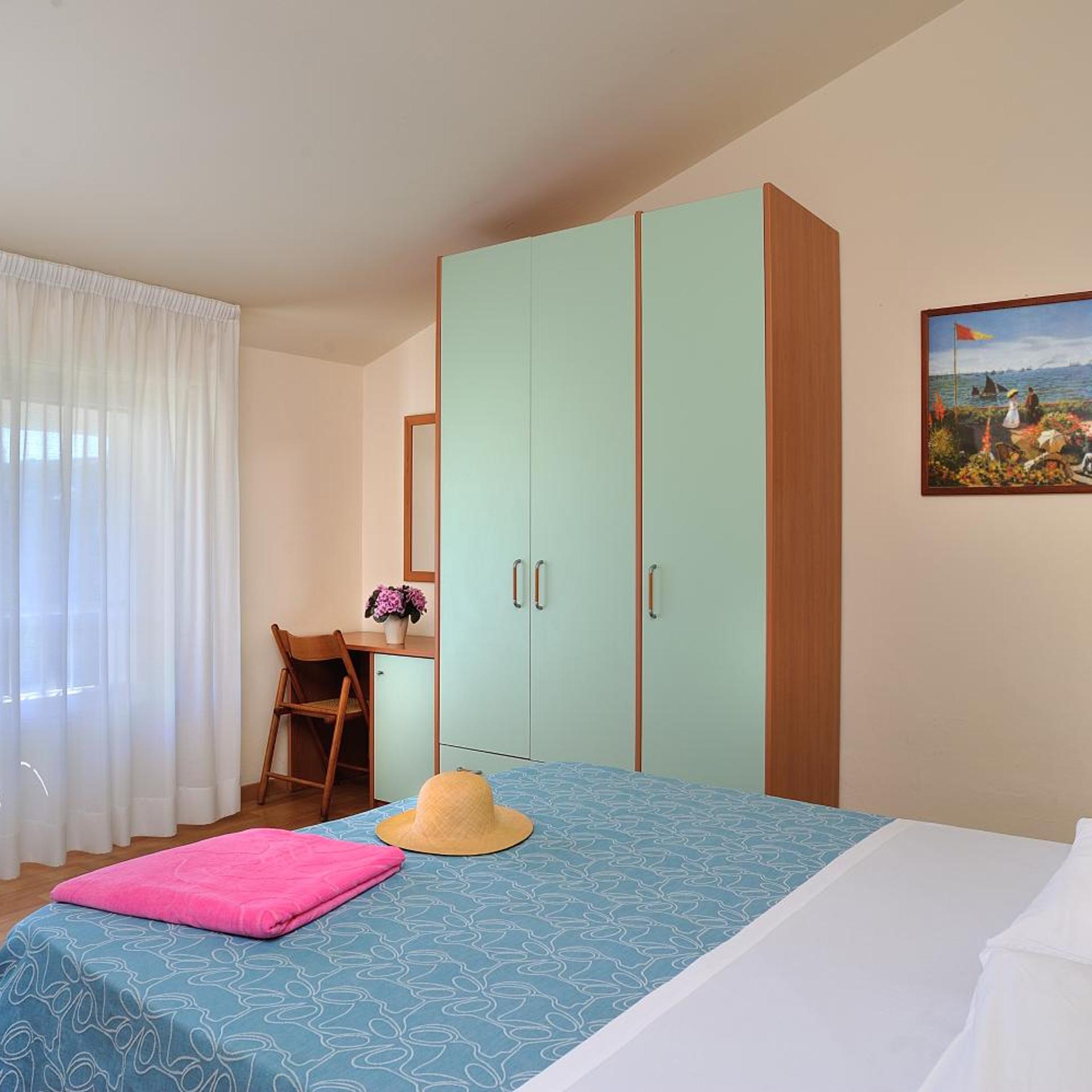Hotel Capri 9/50