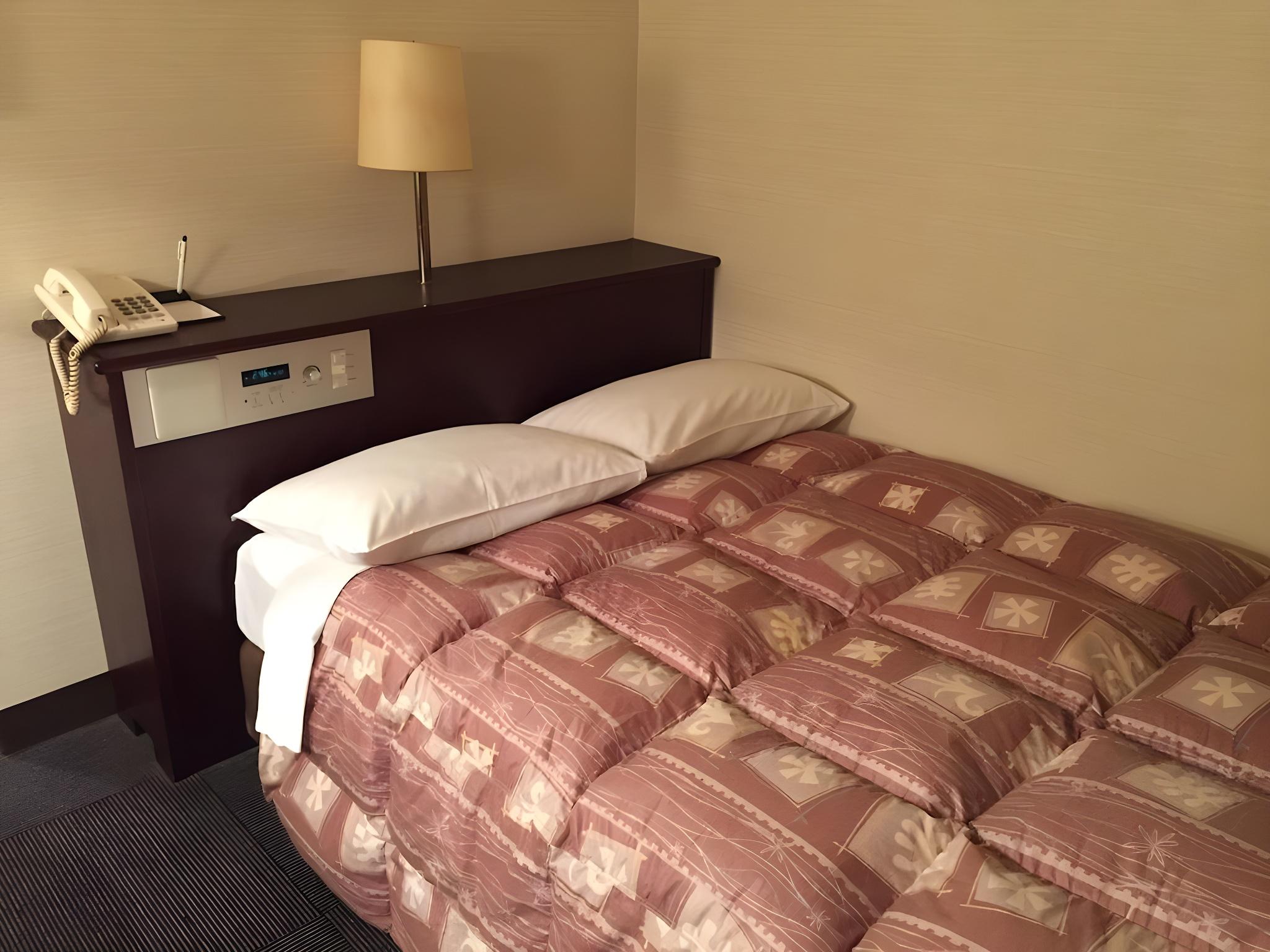 Semi Room, Standard, Semi Double Bed, Smoking