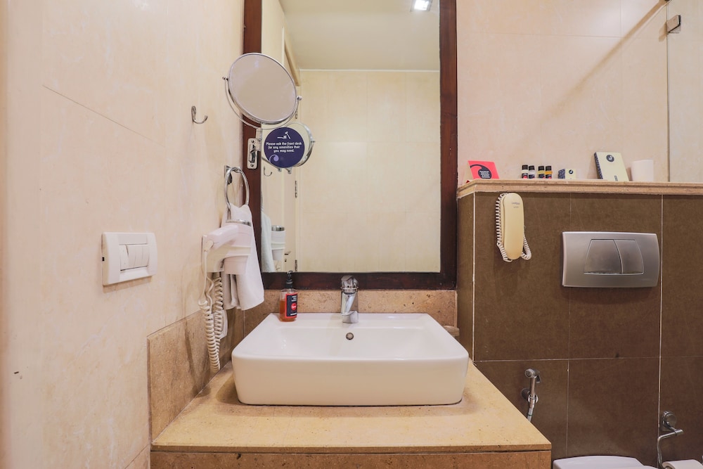 Hotel Blue Stone - Nehru Place 47/49