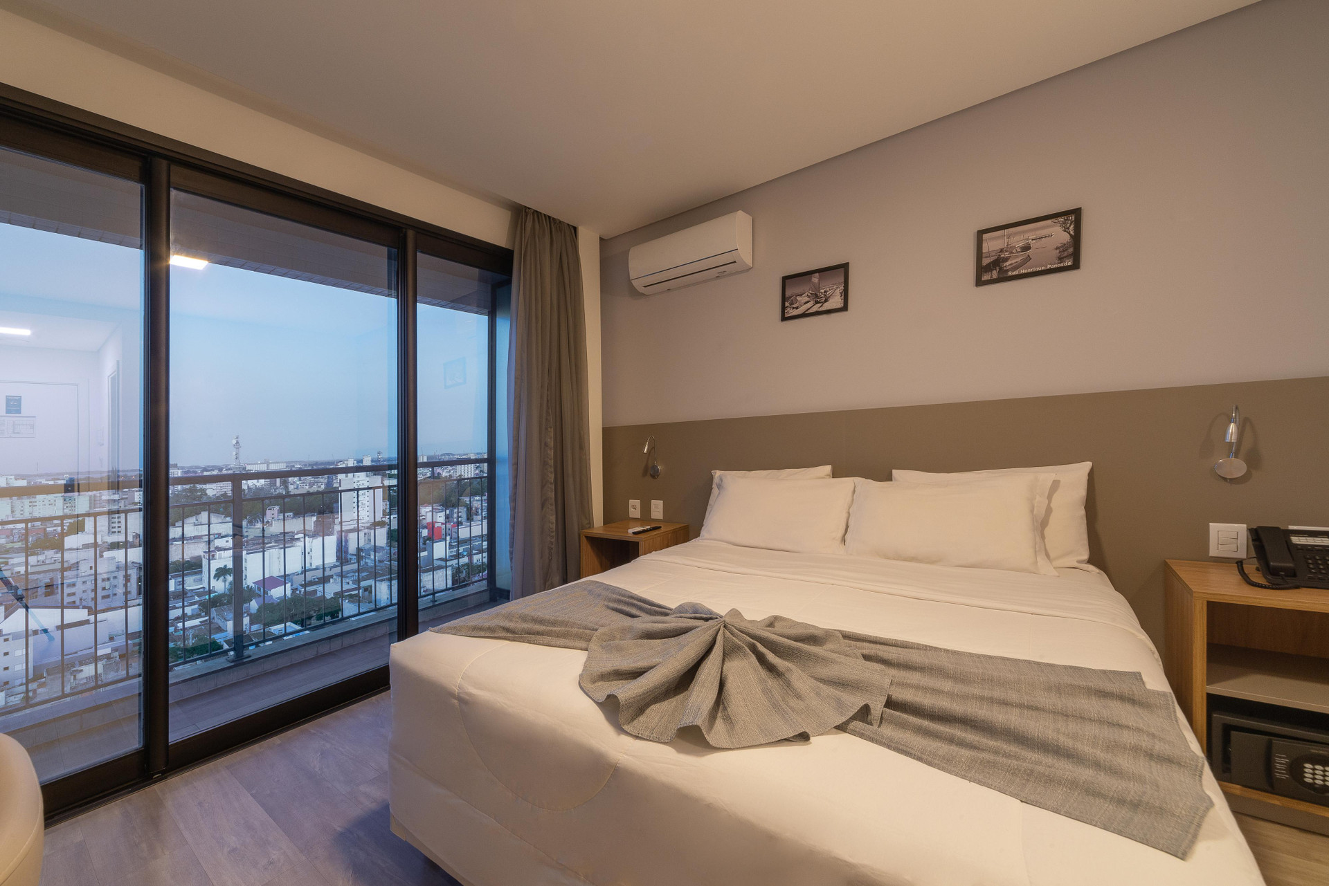Deluxe, Apartment