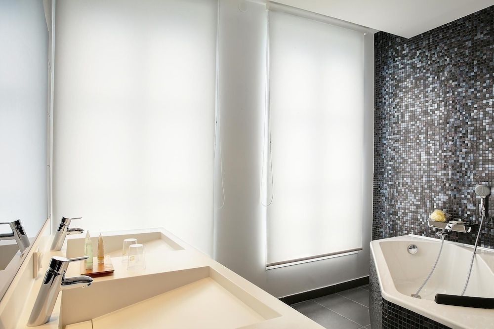 Best Western Premier Hotel De La Poste & Spa 25/57