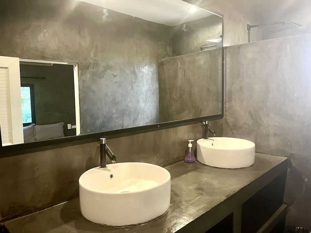 Prana Hotel 46/50