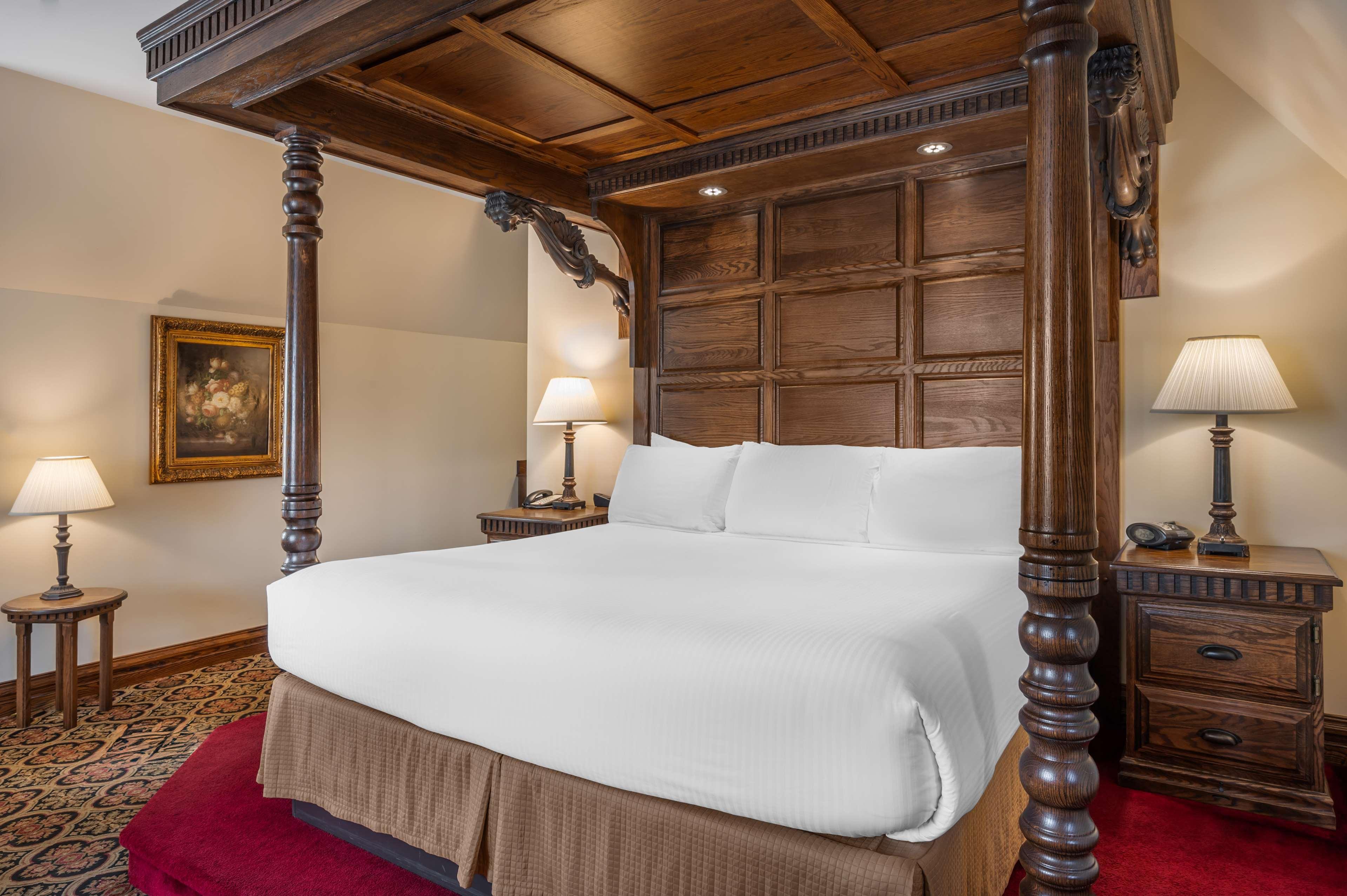 Suite, King Bed