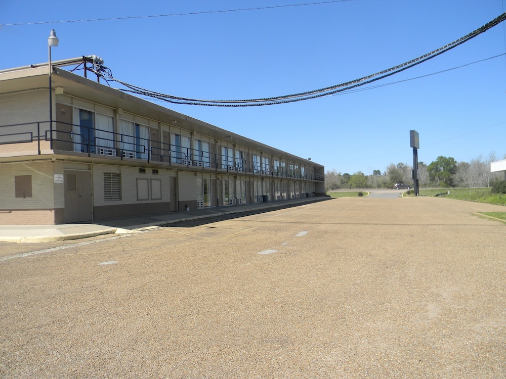 Sunrise Inn 2/37
