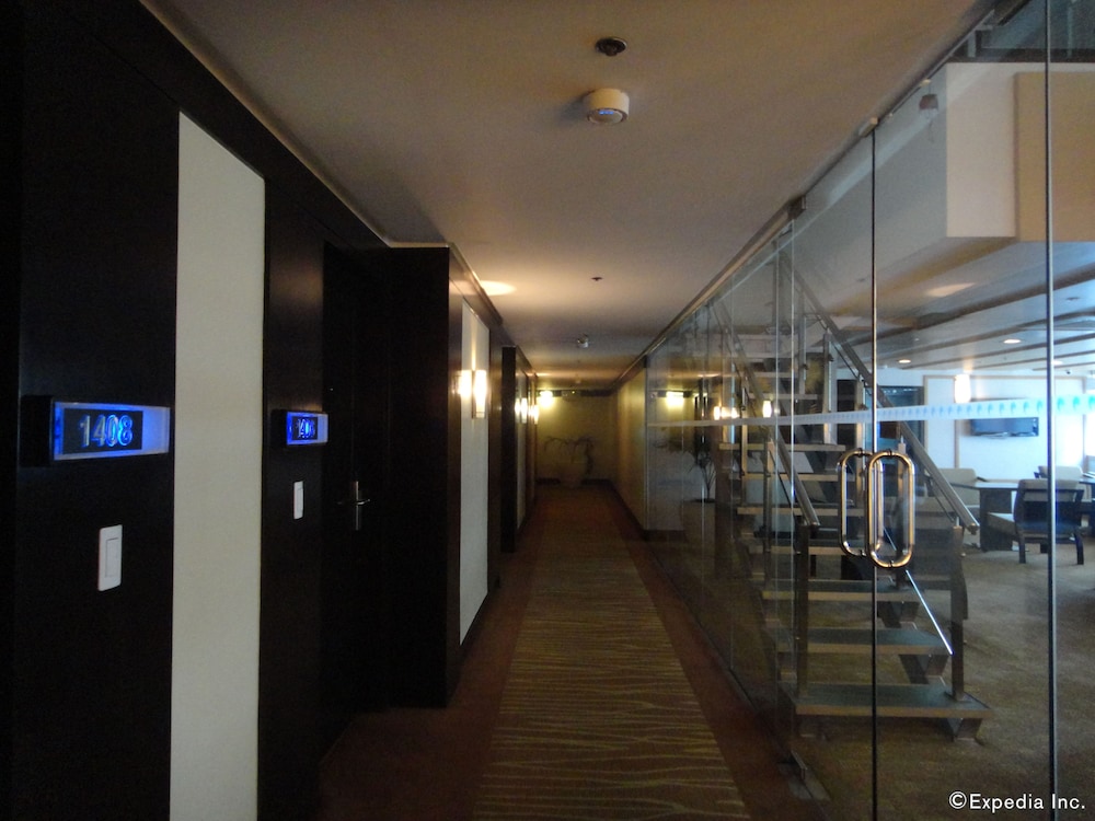 Cebu Parklane International Hotel 34/50