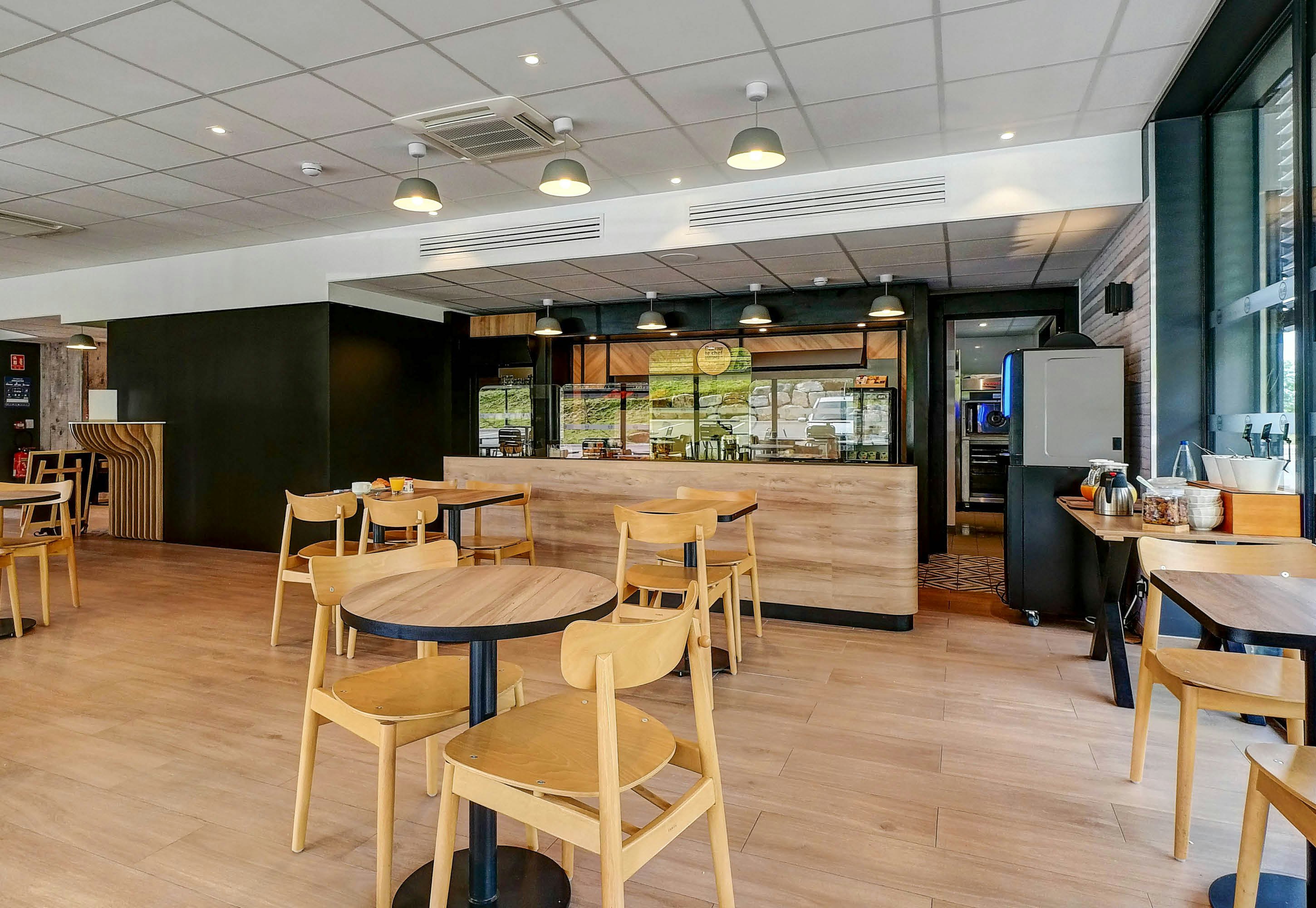 B&B HOTEL Besancon Valentin 21/23