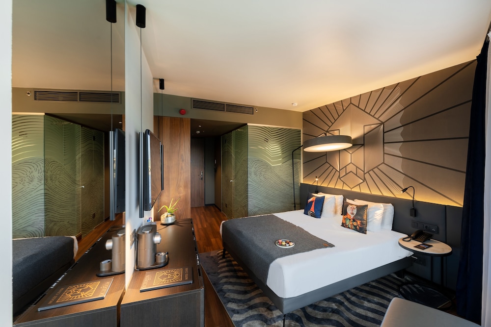 Hotel Clark Budapest 20/60