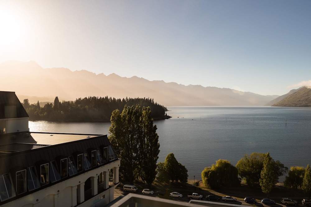 Qt Queenstown 67/73