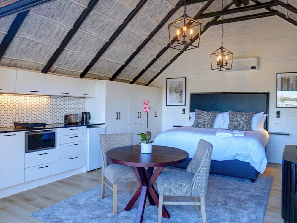Cloverleigh Guest House 30/50