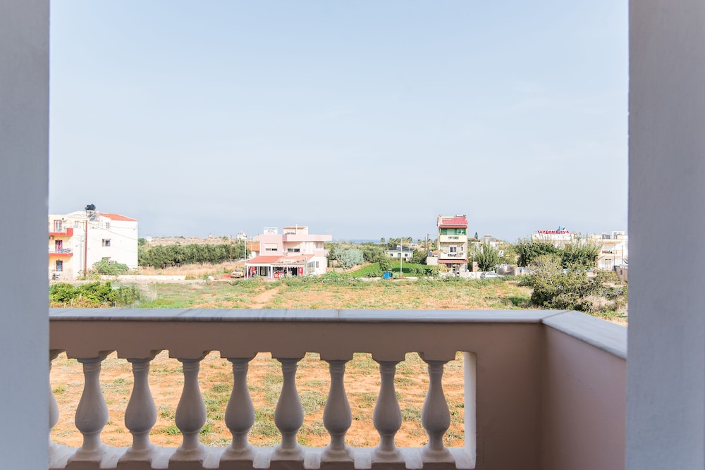 Yiannis Manos Hotel Resort 43/50