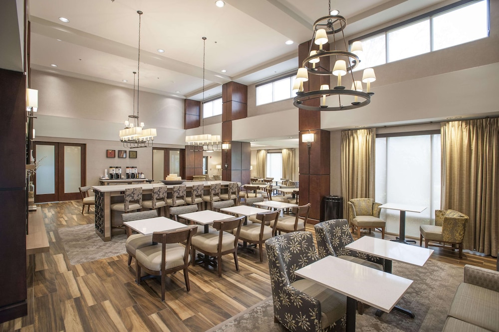 Hampton Inn & Suites Mobile Providence Park/Airport 39/56