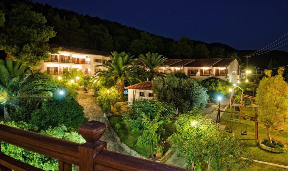Delphi Resort 61/66