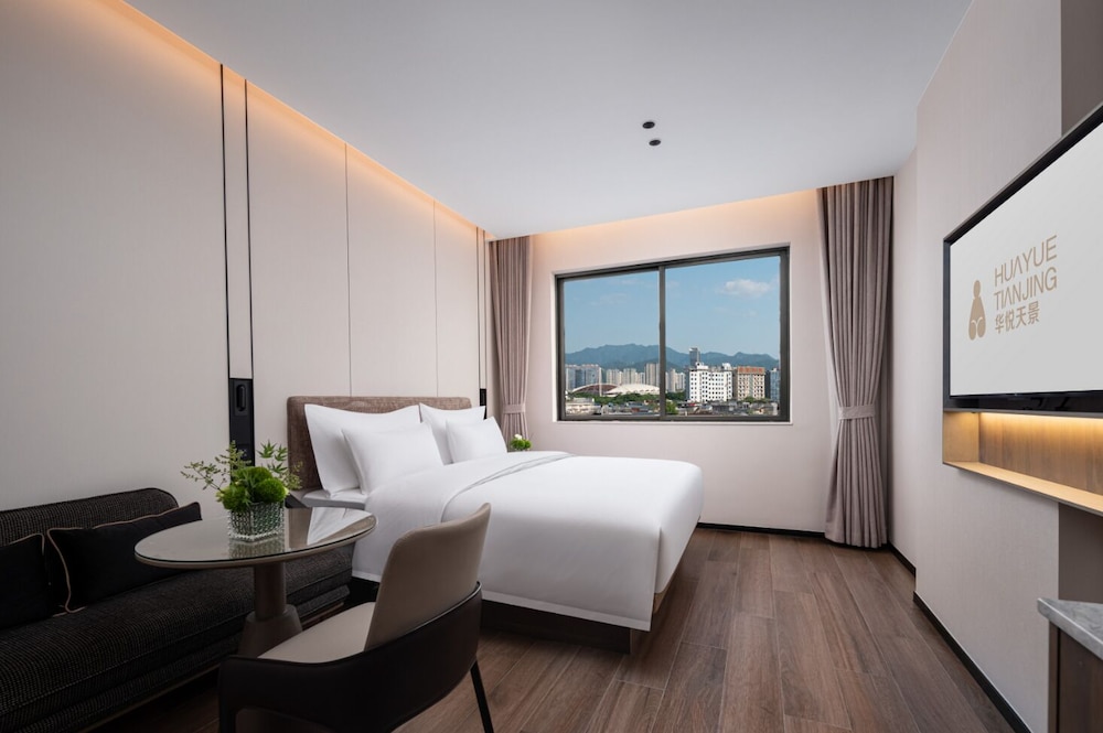 BYLAND WORLD HOTEL 26/50