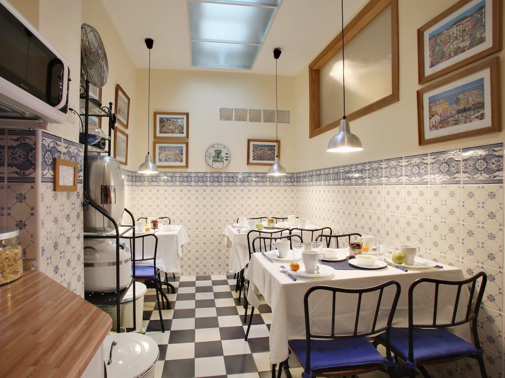 Malaga Lodge Guesthouse 41/51