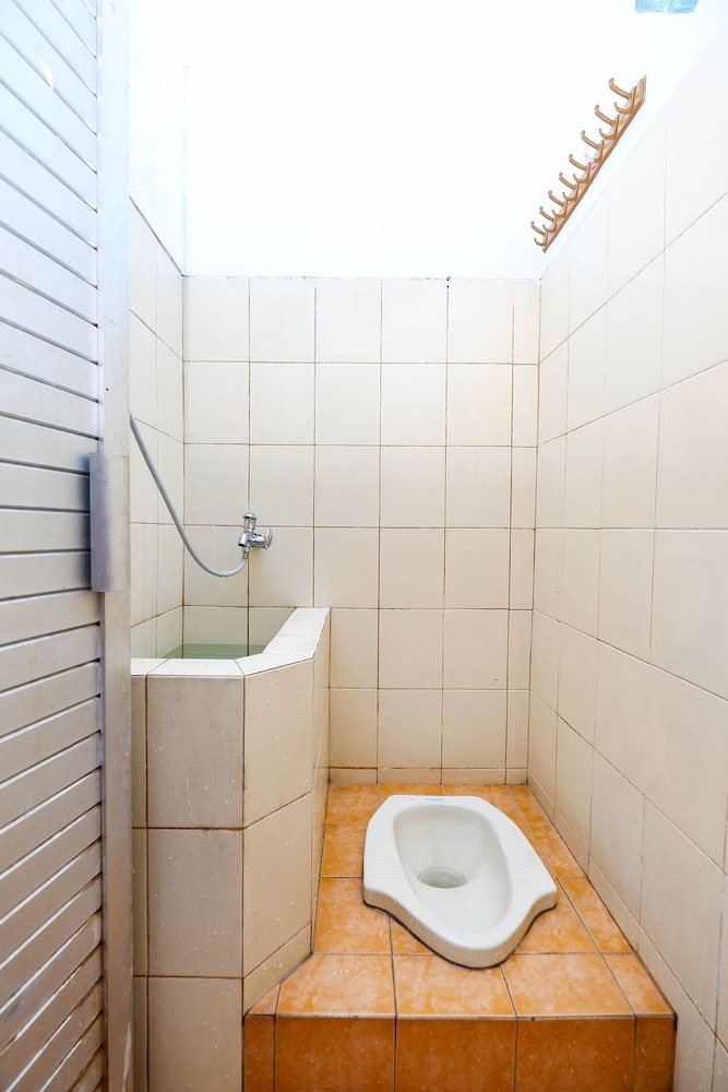 OYO 2240 Simpang Tujuh Residence 48/50