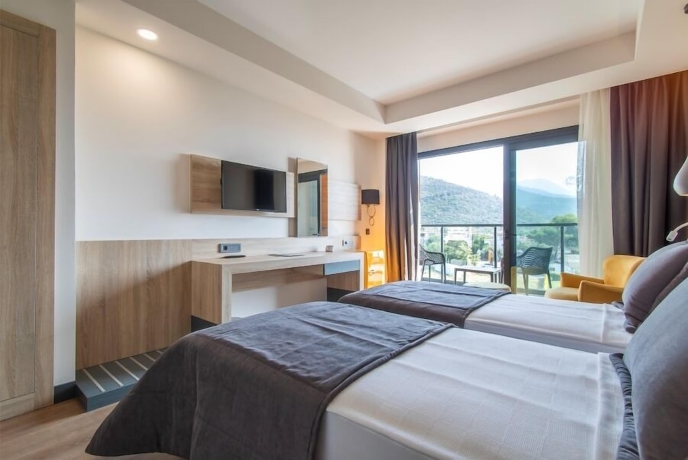 MAIA Luxury Beach Hotel & Spa 12/50