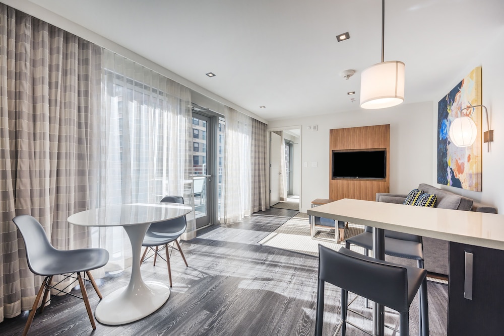 Residence Inn Jersey City 38/43