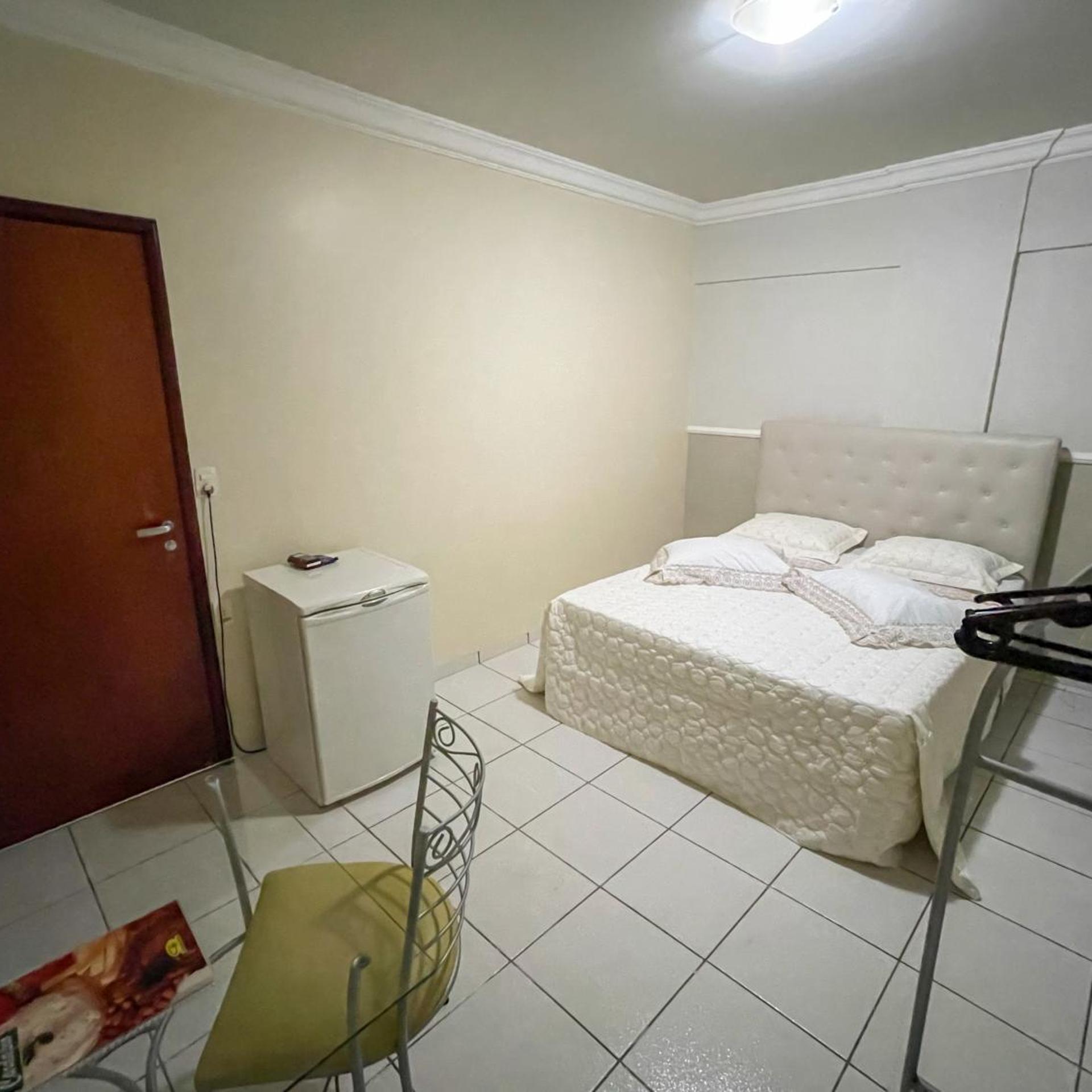 CANADA HOTEL 14/54