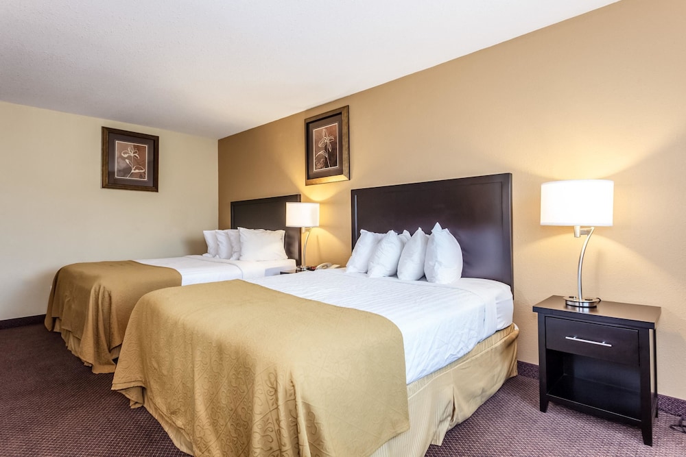 Quality Inn Merritt 24/57
