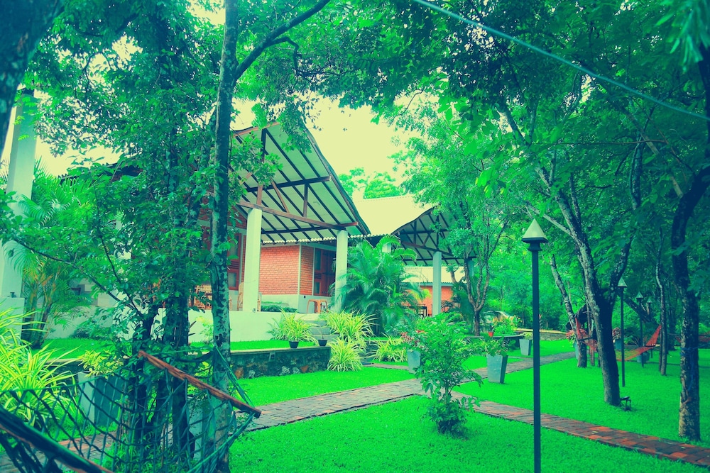 Viverra Hotel 15/17