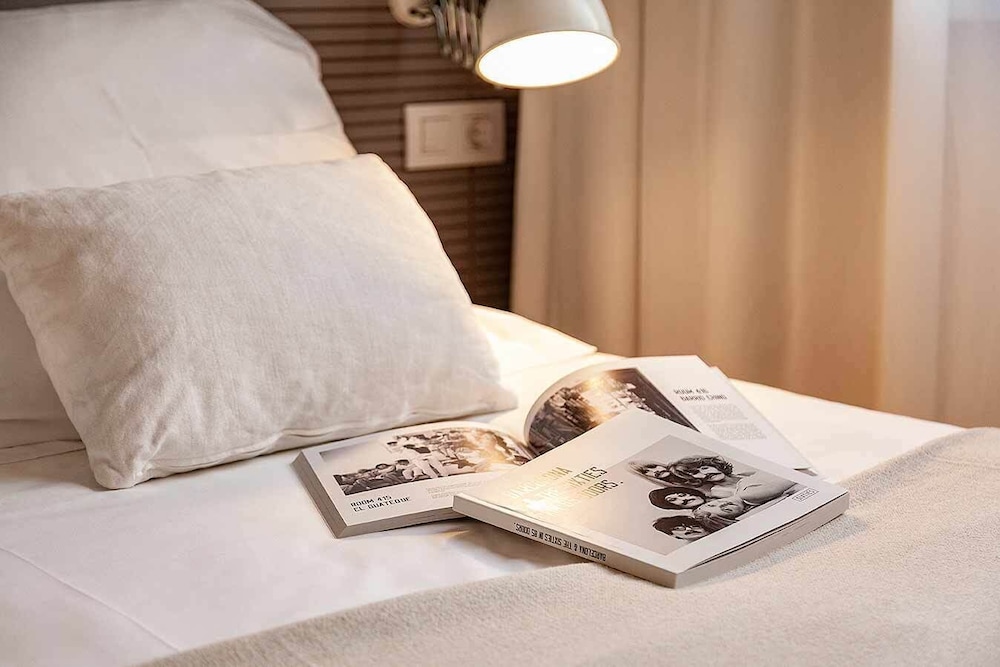 Hotel Sixties 32/74