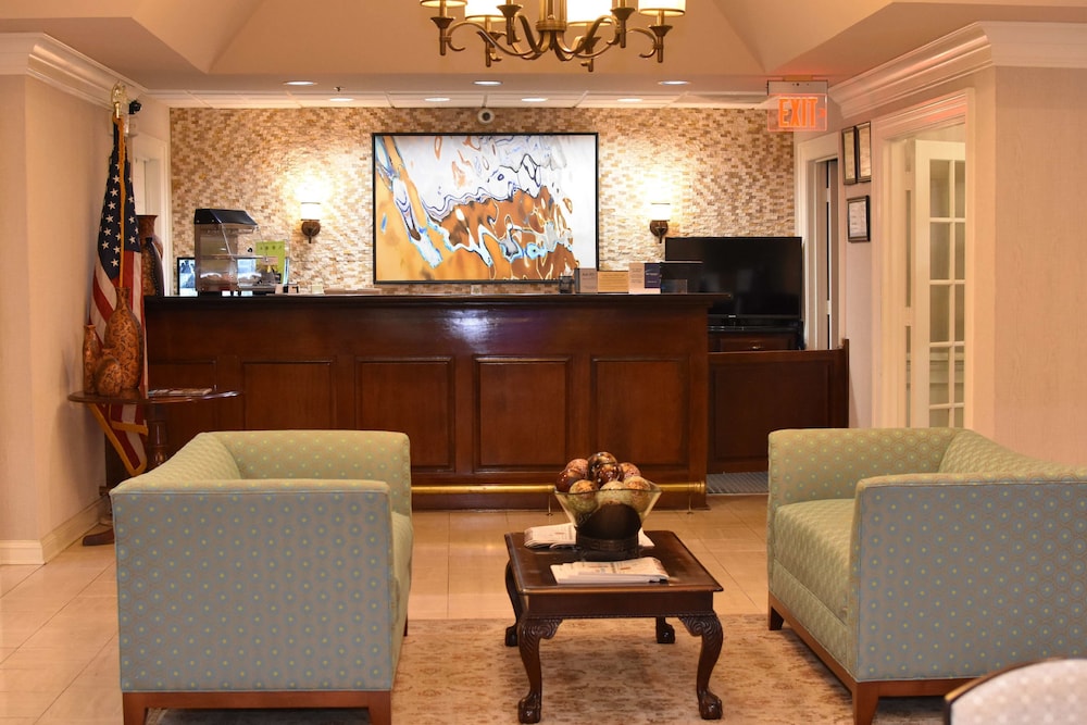 Best Western Spring Hill Inn & Suites 23/32