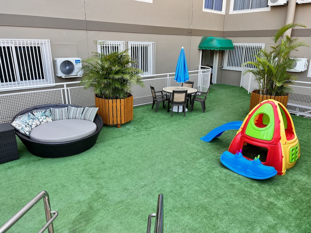 Bella Italia Hotel & Events 40/50