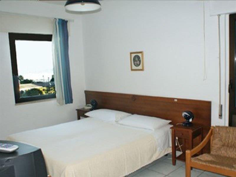 HOTEL NETTUNO SOVERATO 3/59