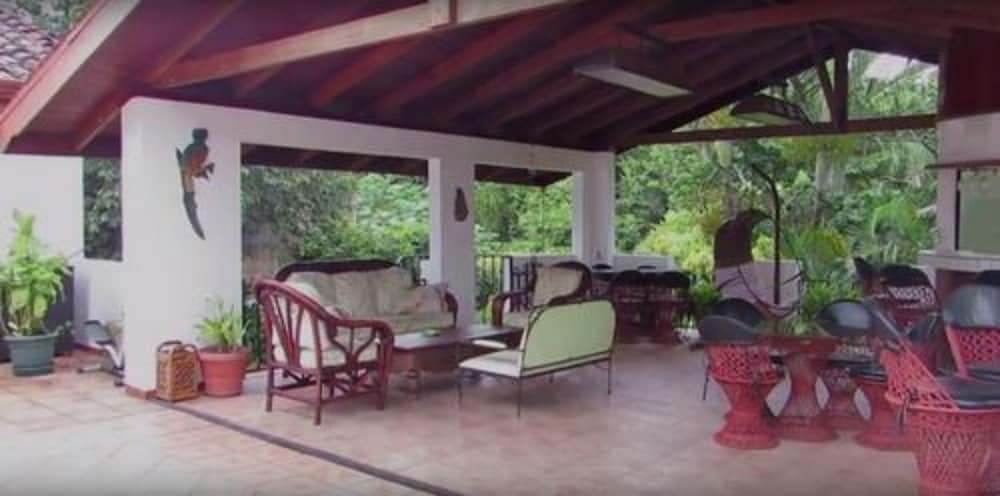 The Cariari Bed and Breakfast 40/50