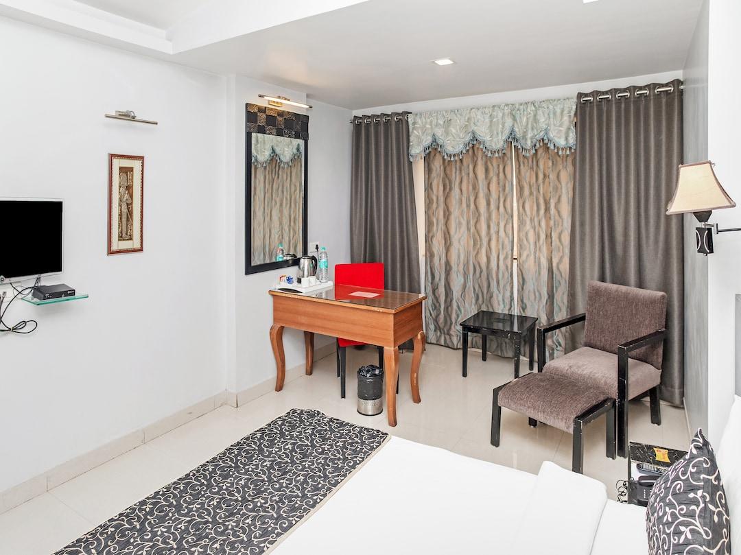 Hotel Venkatesh International 15/20