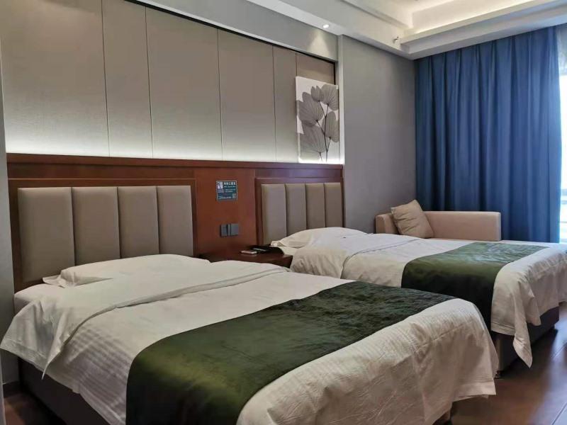 GreenTree Inn Jiuquan Century Plaza Hotel 52/68
