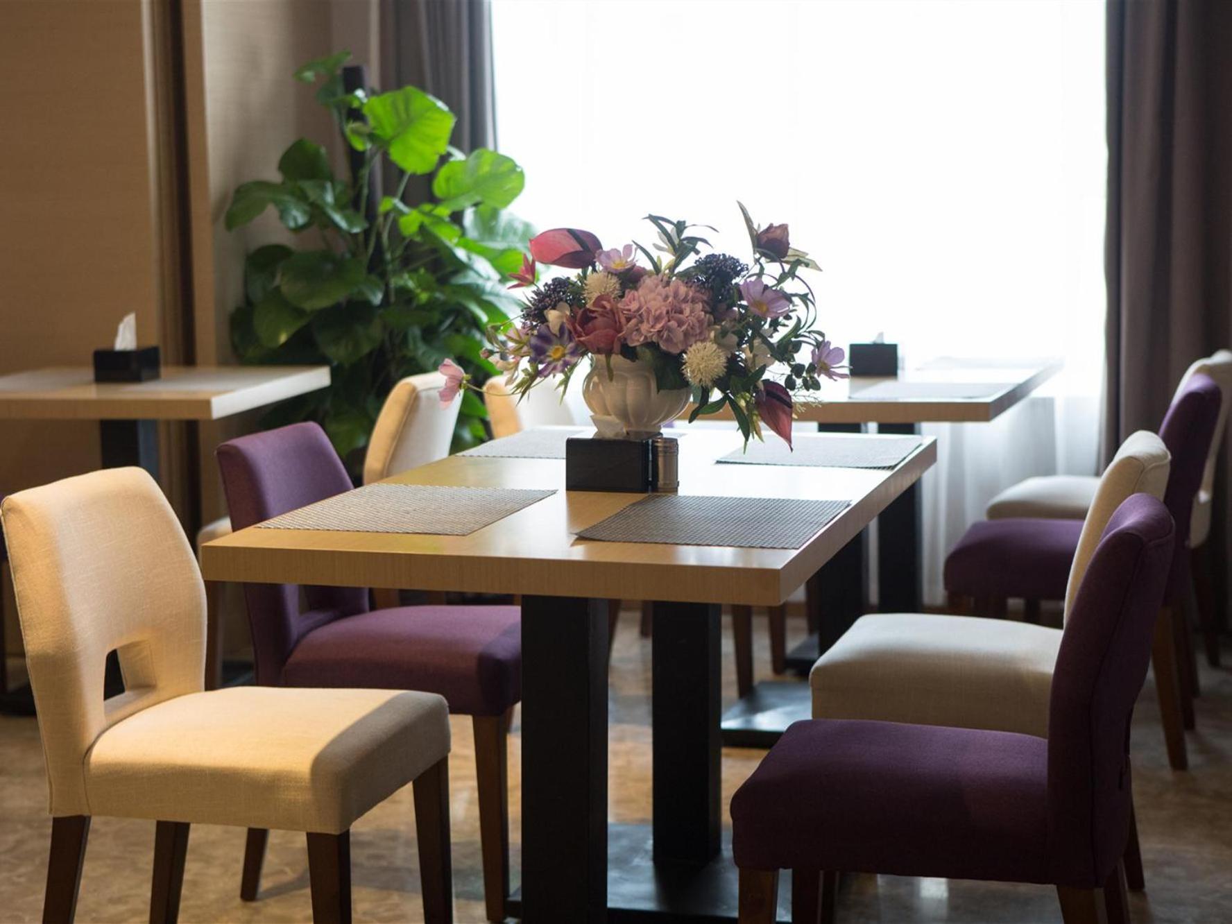 Lavande Hotels Chongqing (Qijiang Railway Station Mingyang Plaza) 45/54