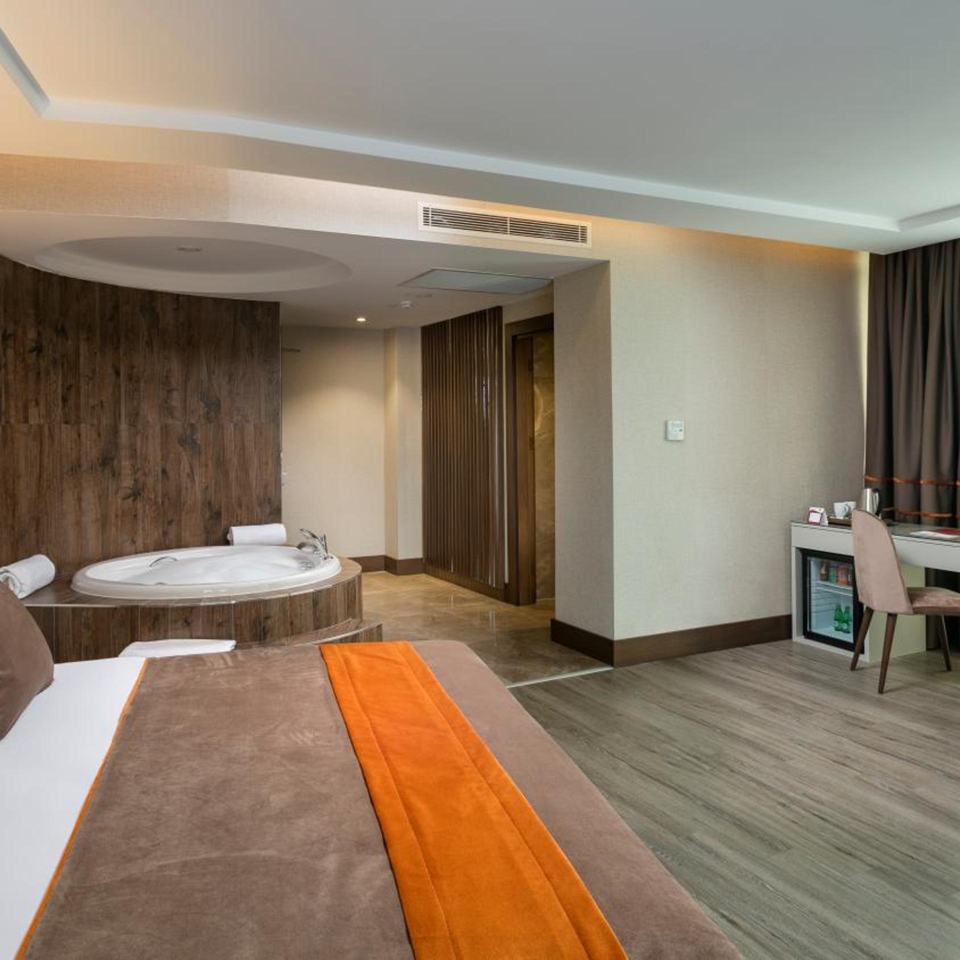 جناح ديلوكس بسرير مزدوج، B Business Hotel & Spa 2/6