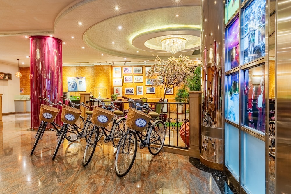 Fu Hsiang Hotel 54/68
