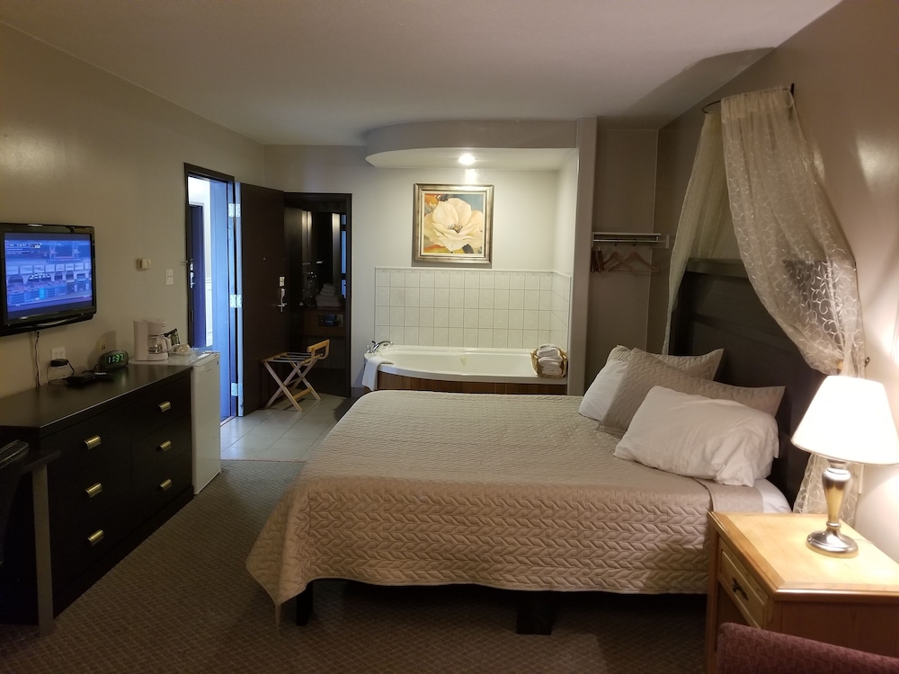 Knights Inn Woodstock 11/37