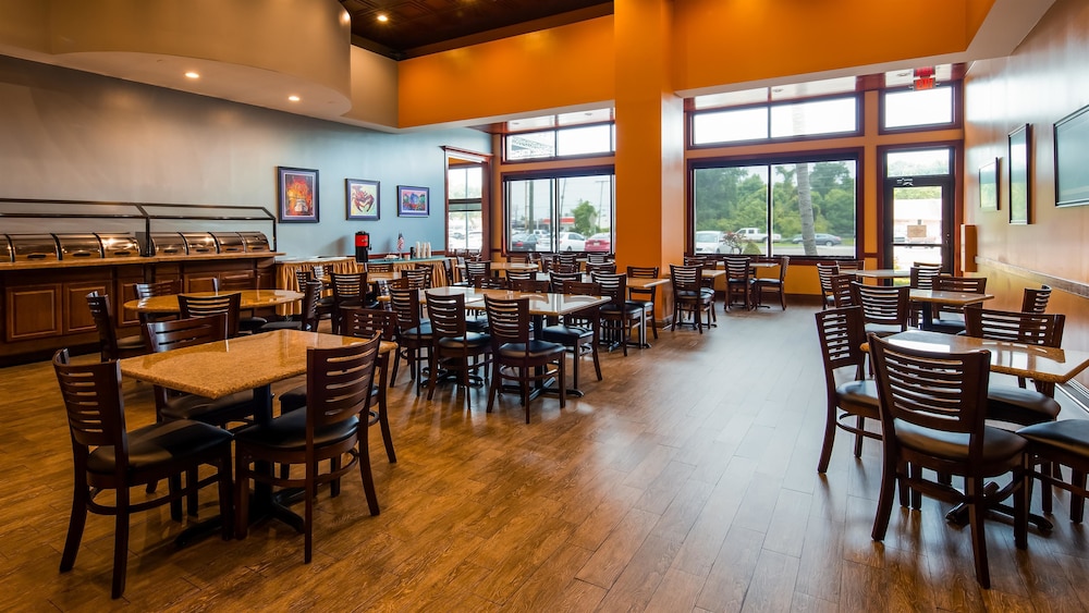 BEST WESTERN PLUS WESTBANK 40/50