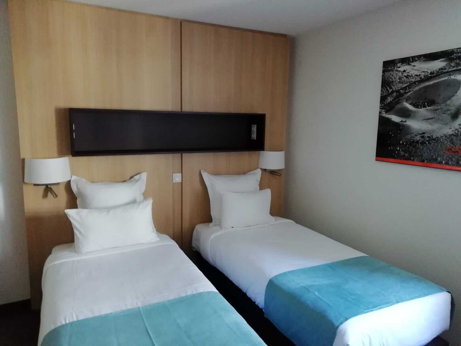 SUPERIOR, TWIN BEDS