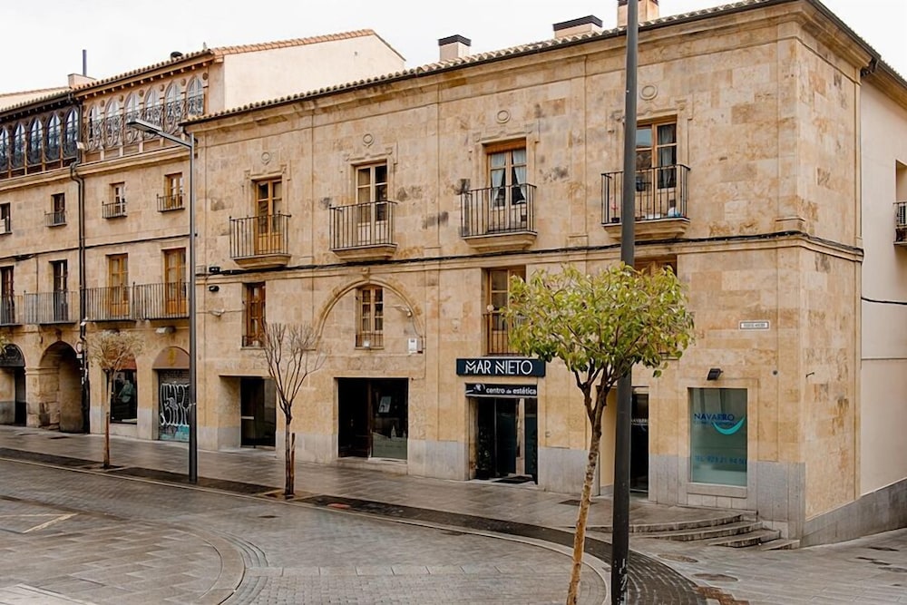 Ikonik Plaza Mercado 2/46