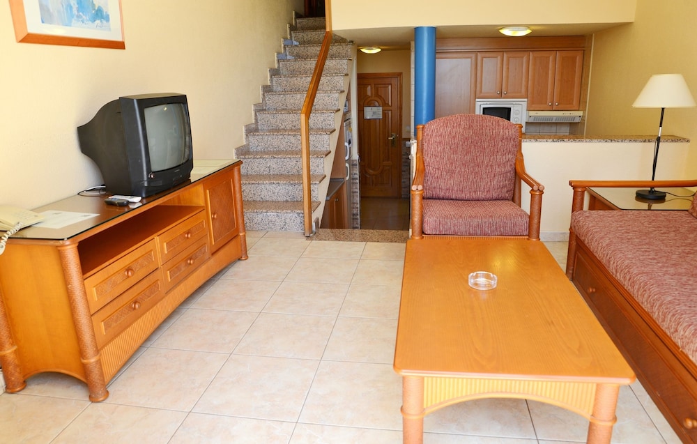 Apartamentos Punta Marina by LIVVO 20/46