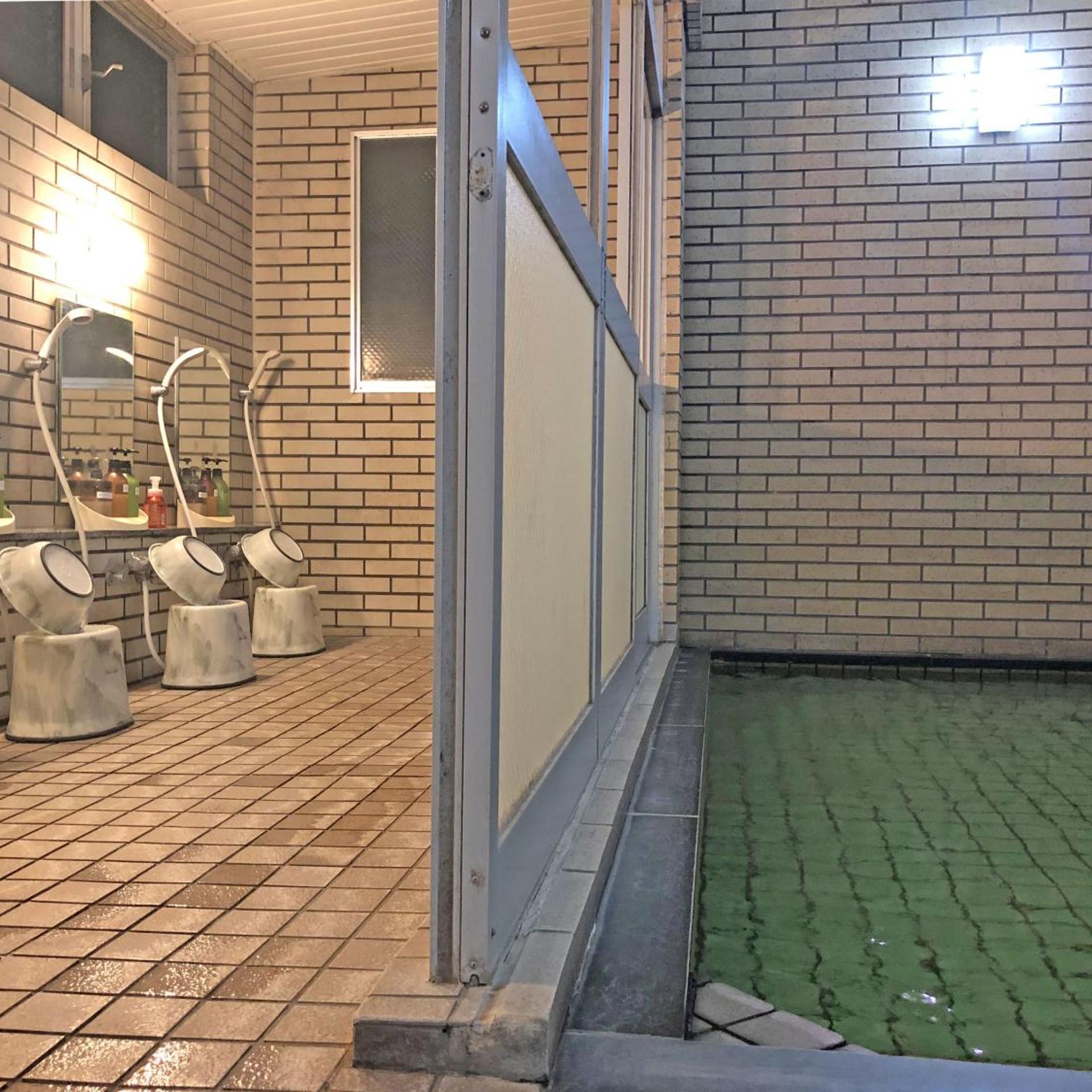HOTEL HARUMOTO 12/35