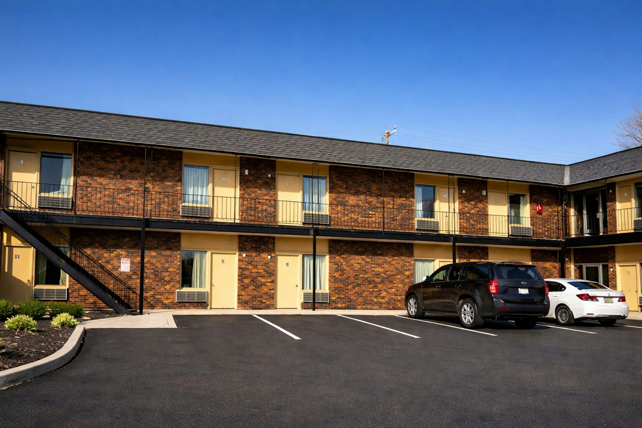 The Queen B Motel, Detroit-Warren 31/38